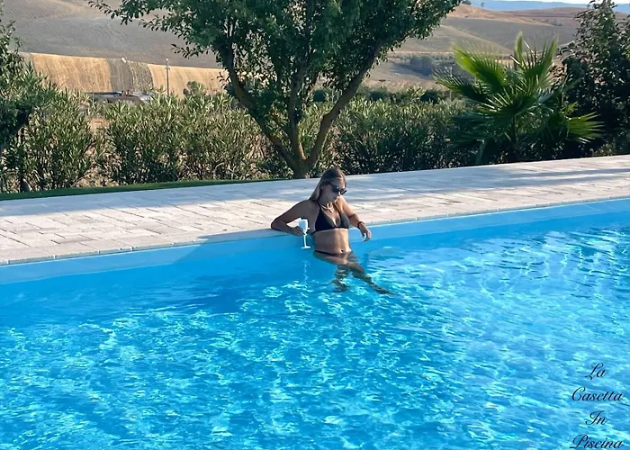 La Casetta In Piscina Villa *